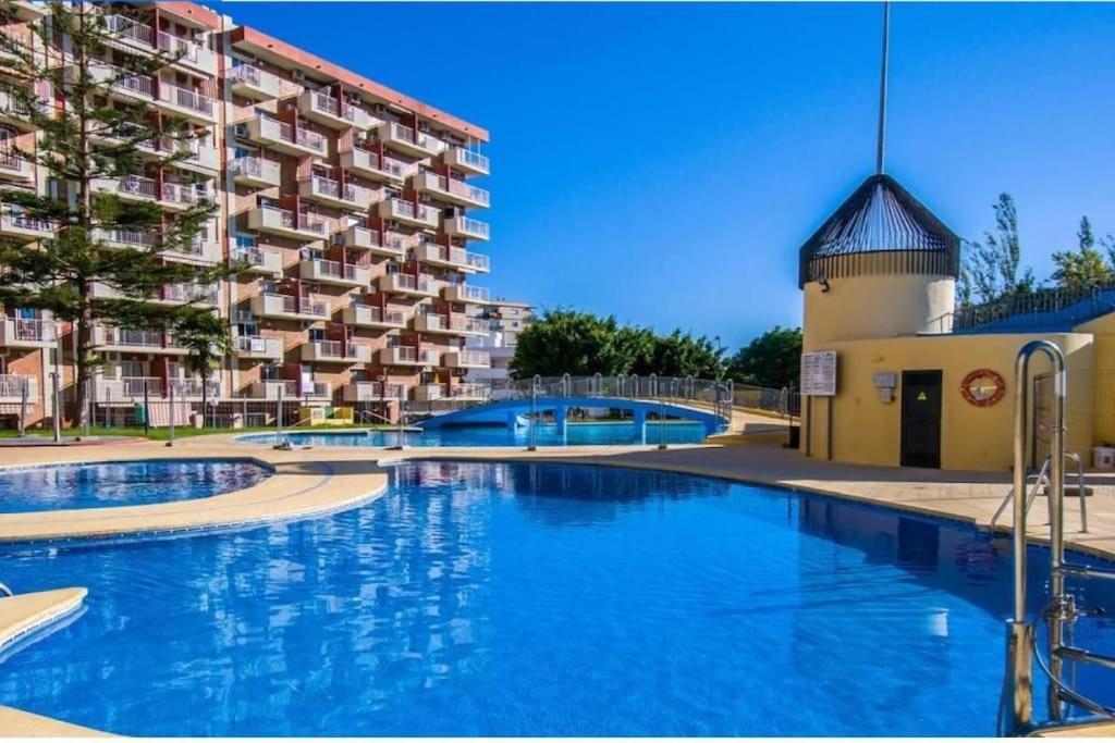 Jupiter2 Moderno Estudio Parque La Paloma Apartment เบนัลมาเดนา ภายนอก รูปภาพ